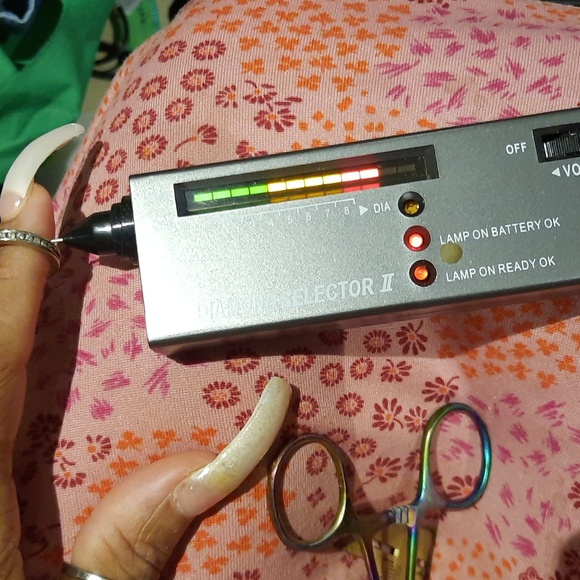 GENUINE SOLID 10K WHITE GOLD .35 CTTW "MOM" DIAMOND ๐ ANNIVERSARY BAND RING 6 - Picture 6 of 10